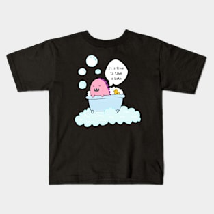 It is time to take a bath, dinosaur Kids T-Shirt